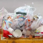 cara mengurangi sampah plastik sekali pakai